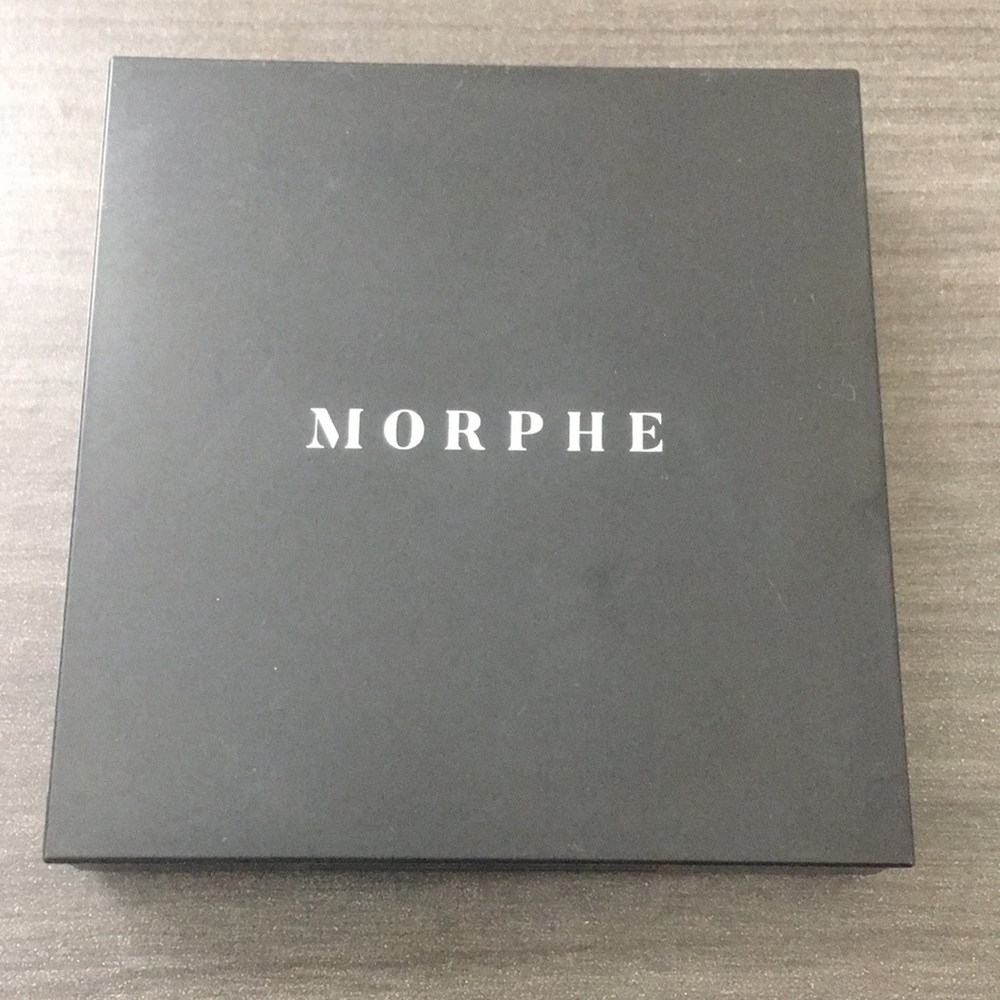 Morphe Brontour in shade “Celebutante”